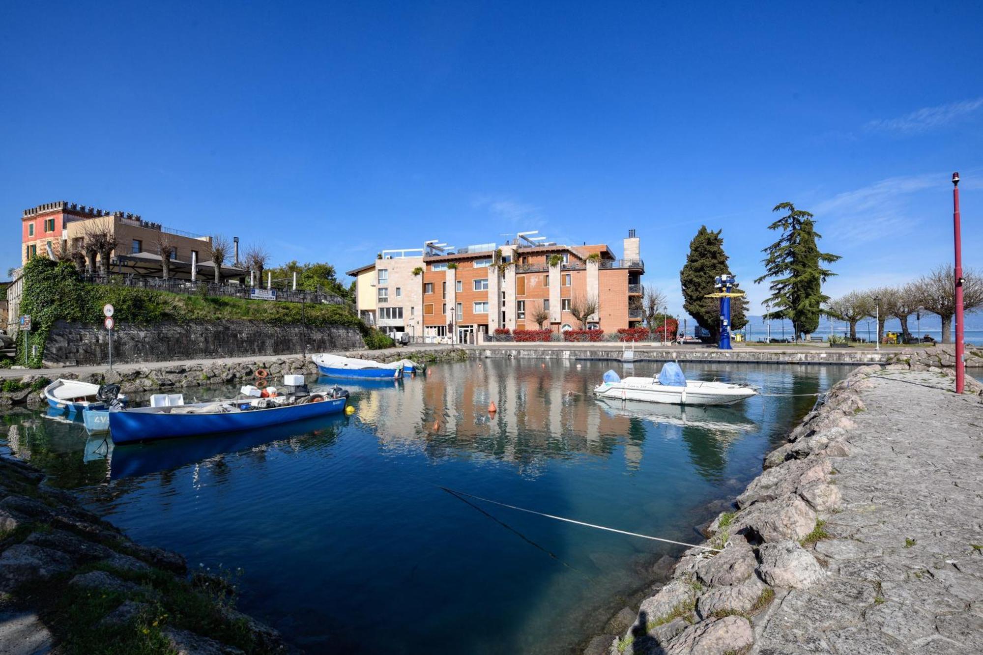 Dolceriva - The Lakefront Suite Peschiera del Garda Exterior foto