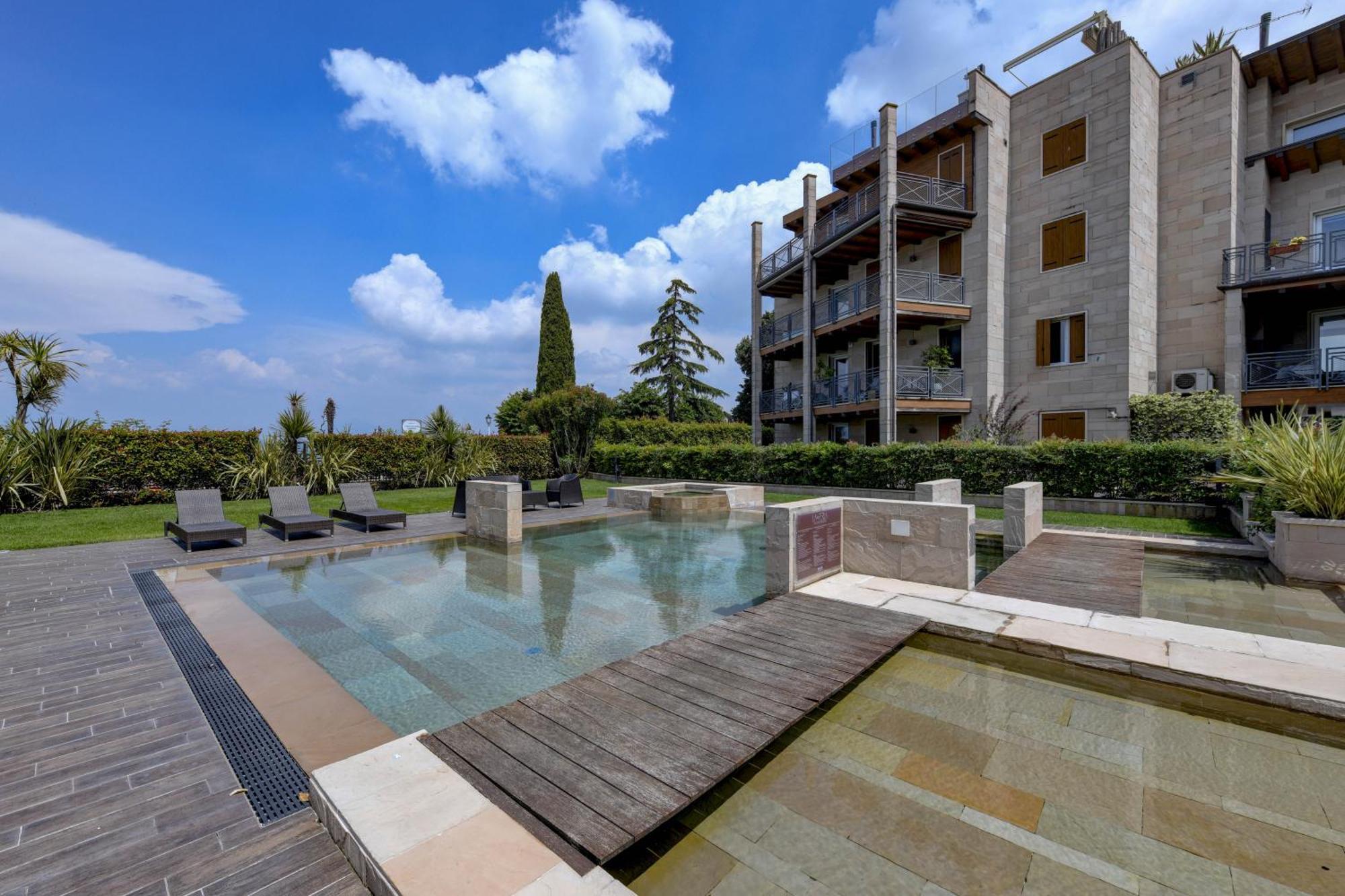 Dolceriva - The Lakefront Suite Peschiera del Garda Exterior foto