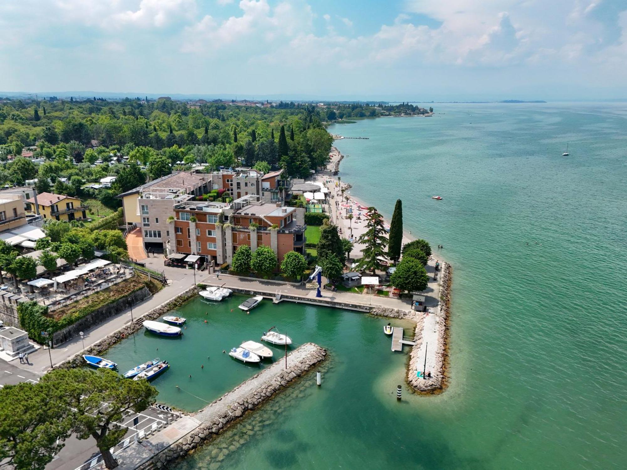 Dolceriva - The Lakefront Suite Peschiera del Garda Exterior foto