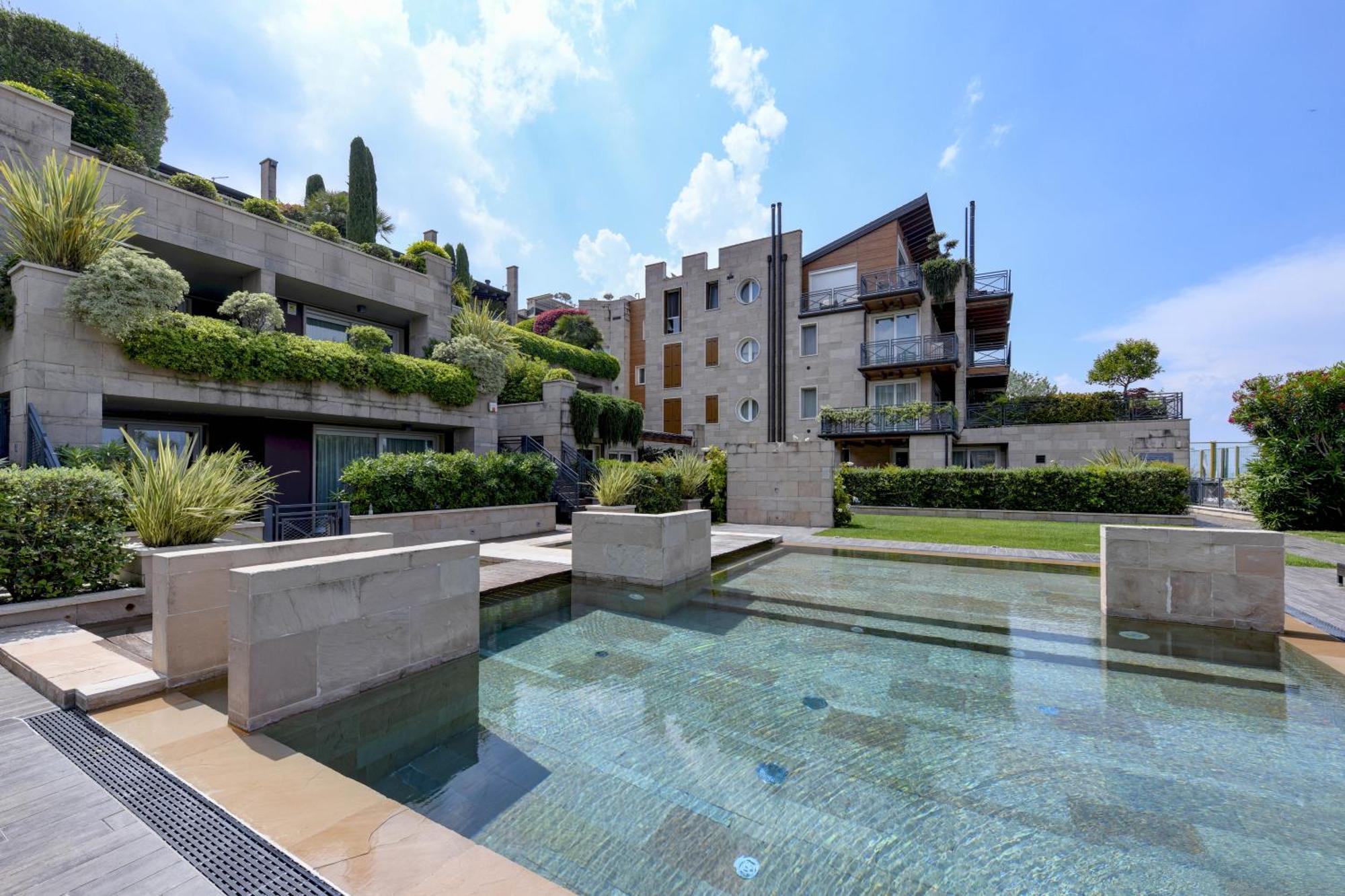 Dolceriva - The Lakefront Suite Peschiera del Garda Exterior foto
