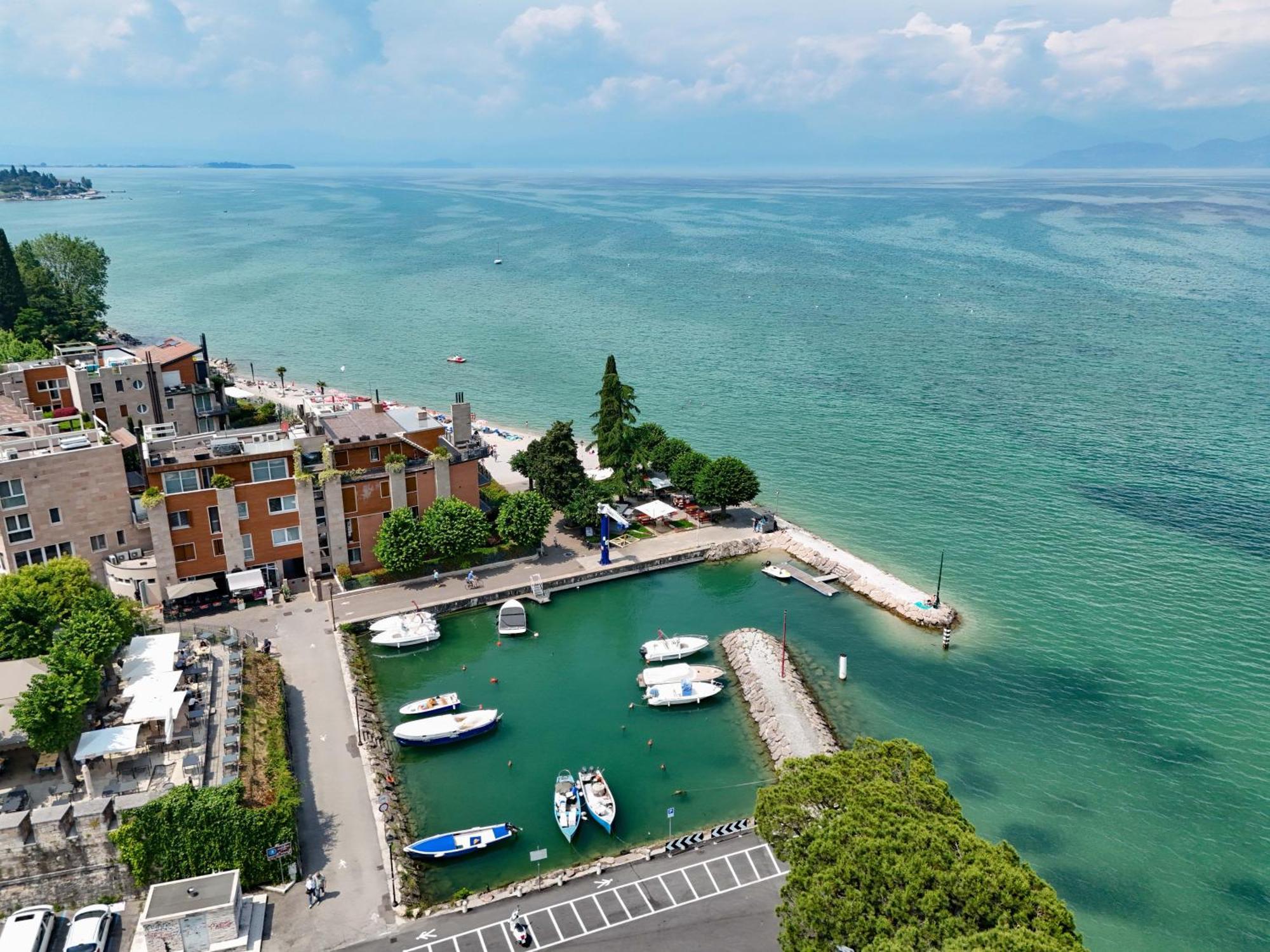 Dolceriva - The Lakefront Suite Peschiera del Garda Exterior foto